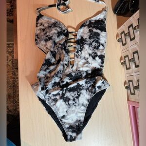 NWOT Hollister XS One Piece Bathing Suite Tie Dye Black Grey